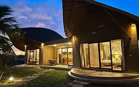 Tanoma Sumba Beach Resort